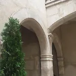 La Cour Apartment *